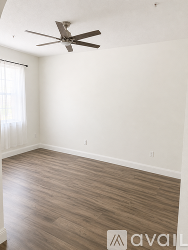 111 Arpeicka Lane 3 Beds Single Family Home for Rent - Photo gallery 5