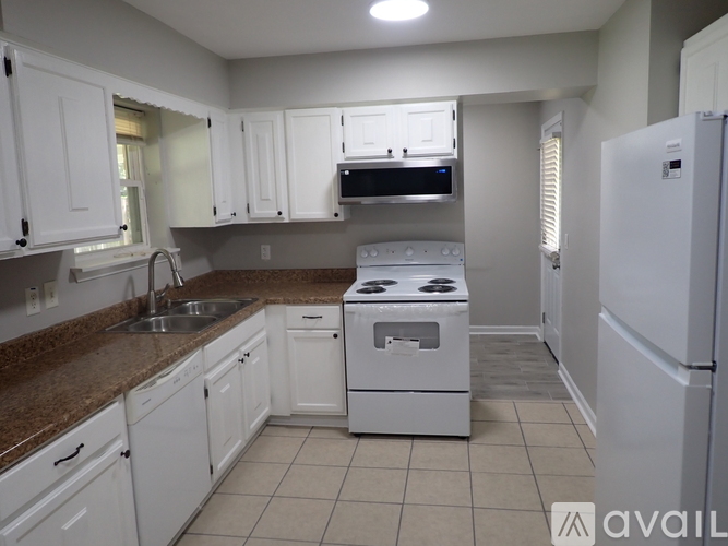 17345 Ashton Ave 3 Beds Single Family Home for Rent - Photo gallery 3