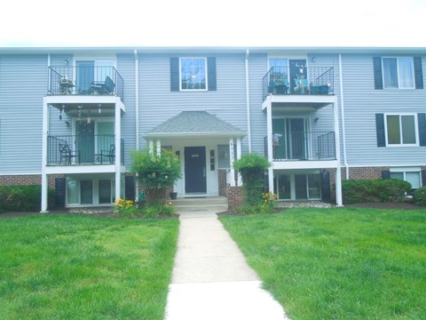 8030 Abbey Ct., #B 2 Beds Apartment for Rent