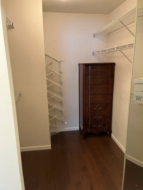 Rent Up_307-1644 Augusta Ave 2 Beds Apartment for Rent