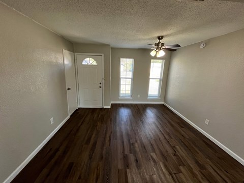 14206 Osage Drive 3 Beds Apartment for Rent