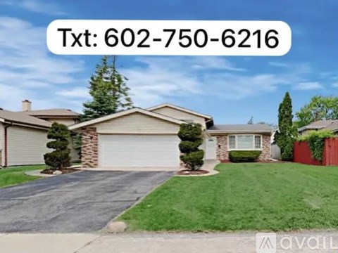 325 W Park Ave 3 Beds Apartment for Rent
