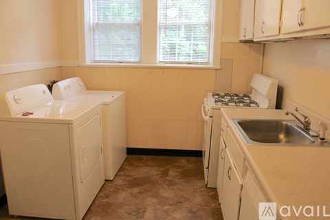 3222 Country Club Rd 2 Beds Apartment for Rent