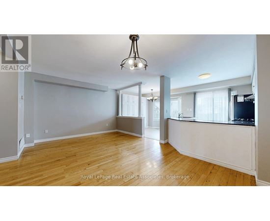 UPPER - 3285 APRICOT STREET 3 Beds House for Rent - Photo gallery 5