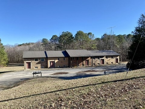 Pineview Drive 2 Beds Apartment for Rent