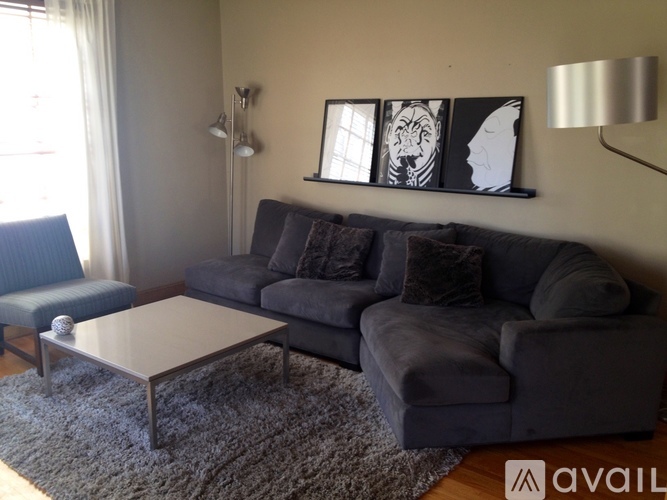 2932 Zarthan Avenue South 2 Beds Single Family Home for Rent - Photo gallery 3