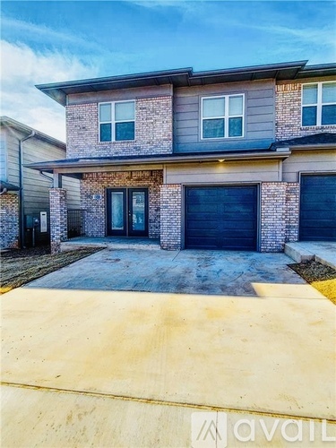 13511 Bluejacket Drive 3 Beds Townhouse for Rent - Photo gallery 2