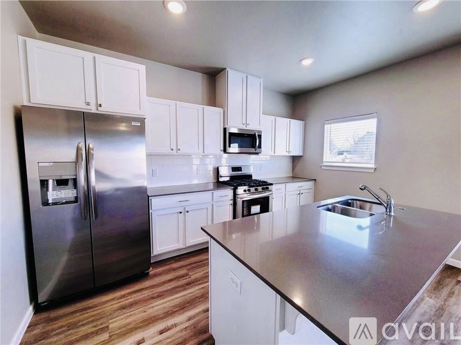 13511 Bluejacket Drive 3 Beds Townhouse for Rent - Photo gallery 4