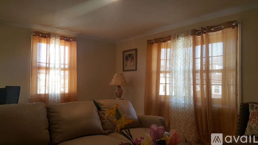51 Grew Hill Road 3 Beds Single Family Home for Rent - Photo gallery 5