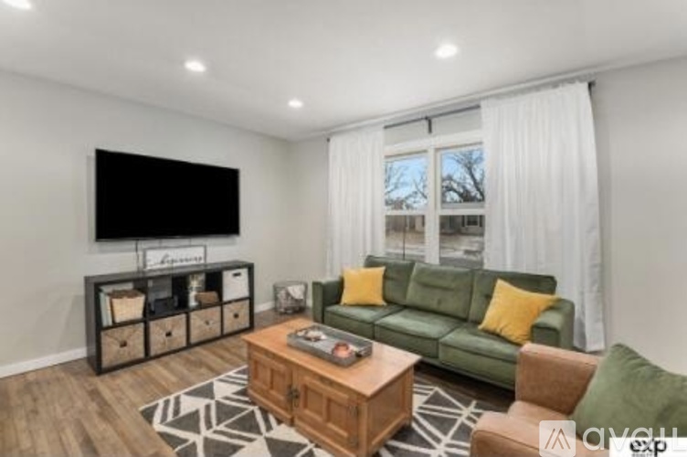 7418 South 69th Street 2 Beds Single Family Home for Rent - Photo gallery 3