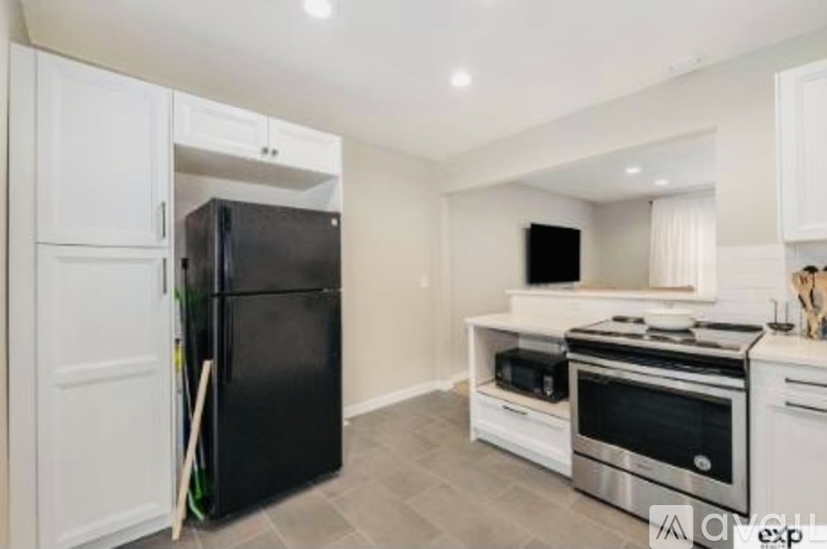 7418 South 69th Street 2 Beds Single Family Home for Rent - Photo gallery 5