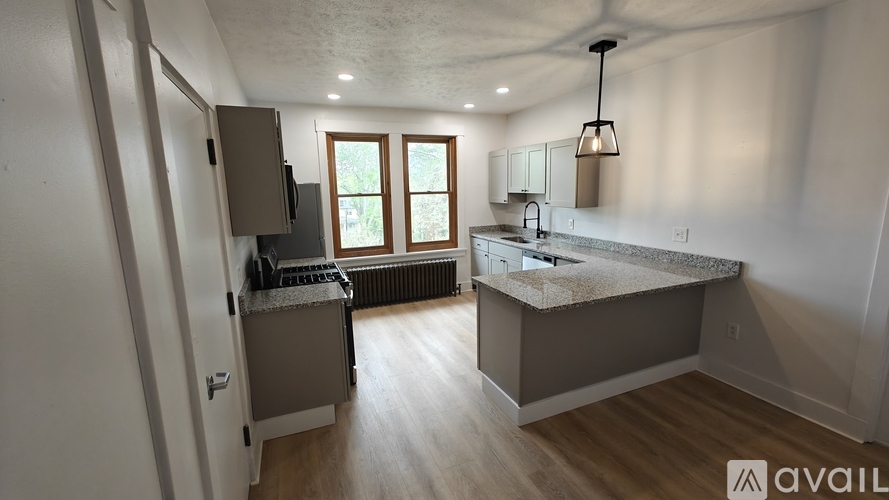62 North Harrison Avenue 2 Beds Apartment for Rent - Photo gallery 1