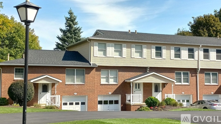 1201 The Grove 2 Beds Single Family Home for Rent - Photo gallery 1