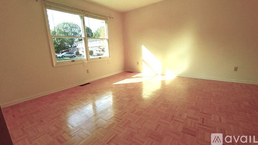 1201 The Grove 2 Beds Single Family Home for Rent - Photo gallery 3