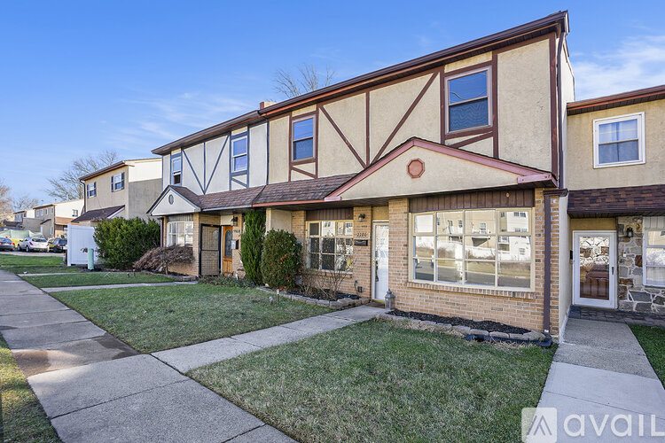 2280 Suzann Drive 3 Beds Townhouse for Rent - Photo gallery 3