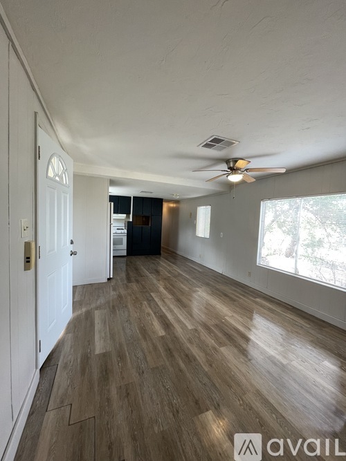 1120 N Justice Dr 3 Beds Townhouse for Rent - Photo gallery 4