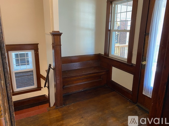 645 W 8th St 3 Beds Apartment for Rent - Photo gallery 4