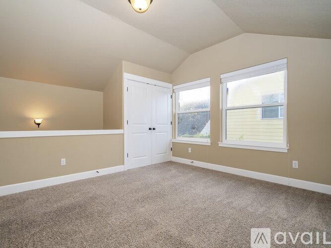 6145 SE Woodstock Blvd Studio Apartment for Rent - Photo gallery 2