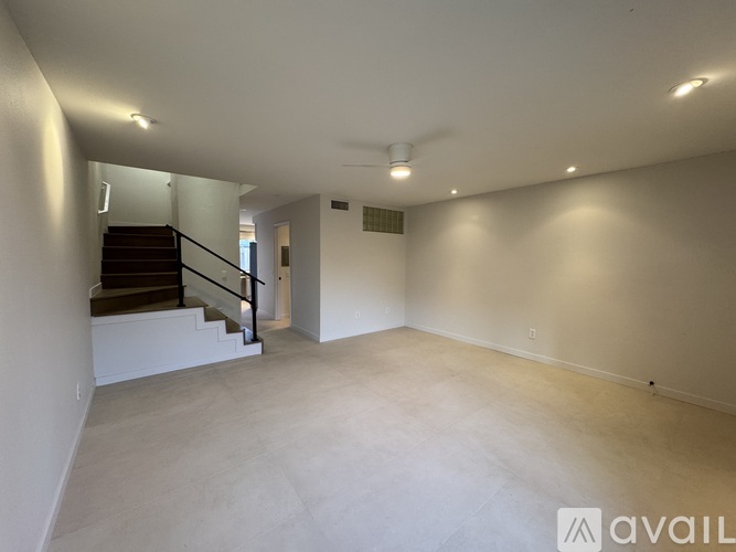 1854 North Mira Loma Way 2 Beds Townhouse for Rent - Photo gallery 1