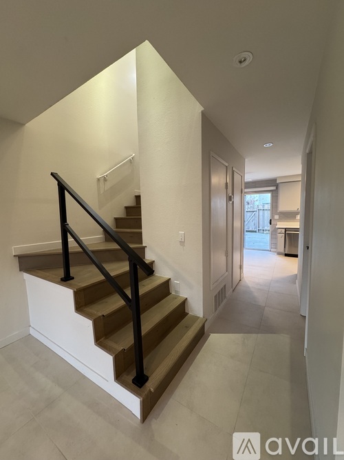 1854 North Mira Loma Way 2 Beds Townhouse for Rent - Photo gallery 2