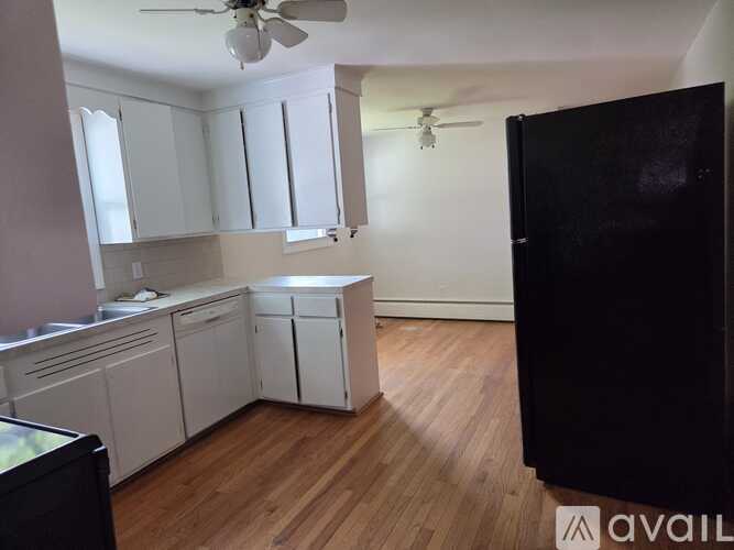 22 Strafford Rd 3 Beds Single Family Home for Rent - Photo gallery 2