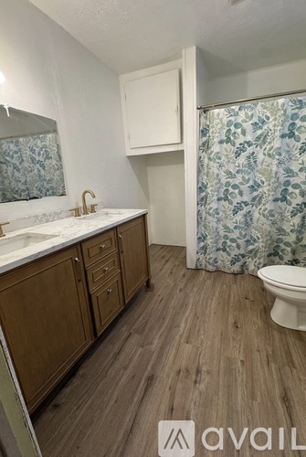 403 East Elk Street 3 Beds Single Family Home for Rent - Photo gallery 1