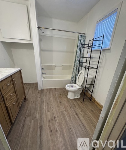 403 East Elk Street 3 Beds Single Family Home for Rent - Photo gallery 4