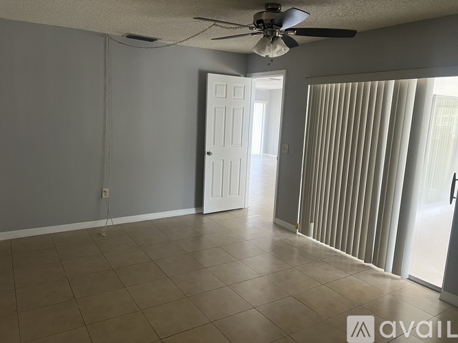 8830 Northwest 8th Street 3 Beds Single Family Home for Rent - Photo gallery 2