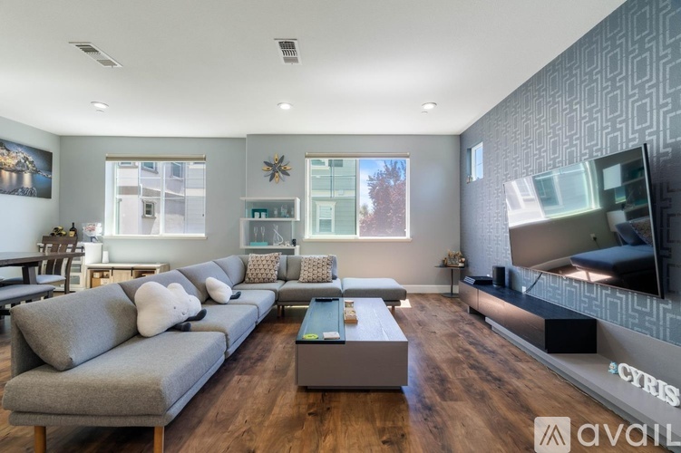 7071 North Mariposa Court 4 Beds Single Family Home for Rent - Photo gallery 2