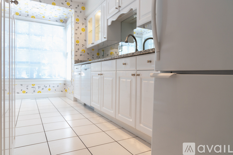 817 Botetourt Gardens 3 Beds Single Family Home for Rent - Photo gallery 5
