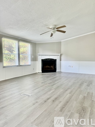 210 White Pine Drive 3 Beds Single Family Home for Rent - Photo gallery 1