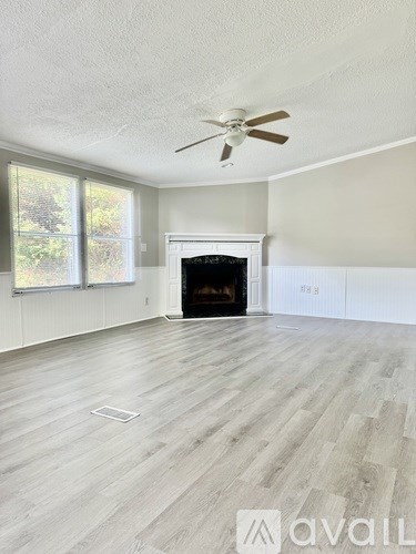 210 White Pine Drive 3 Beds Apartment for Rent