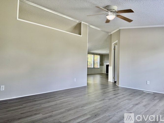 210 White Pine Drive 3 Beds Single Family Home for Rent - Photo gallery 2