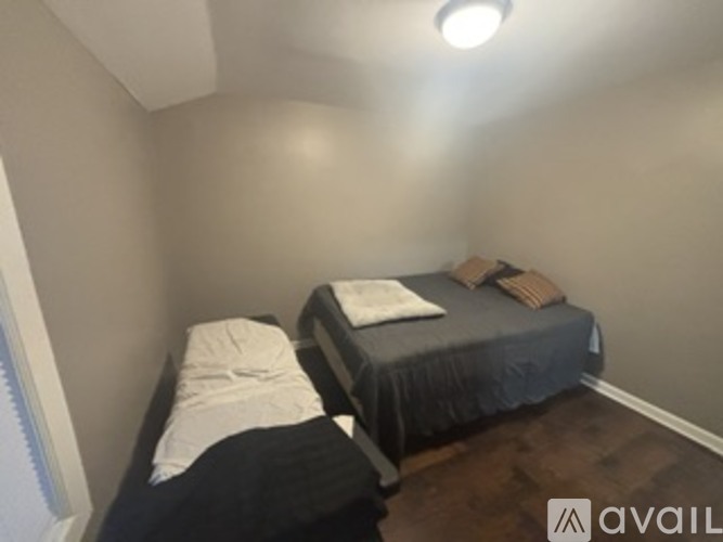 South Jeffery Avenue 2 Beds Townhouse for Rent - Photo gallery 4