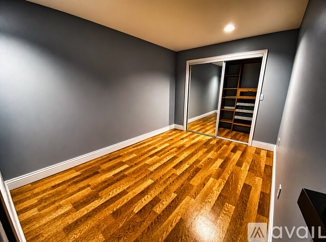 8816 Lilienthal Ave 1 Apartment for Rent - Photo gallery 5