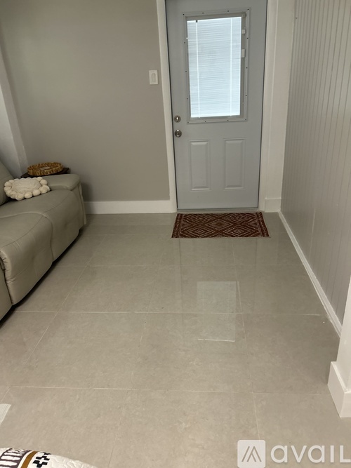 1166 Fern Ave 1 Apartment for Rent - Photo gallery 5