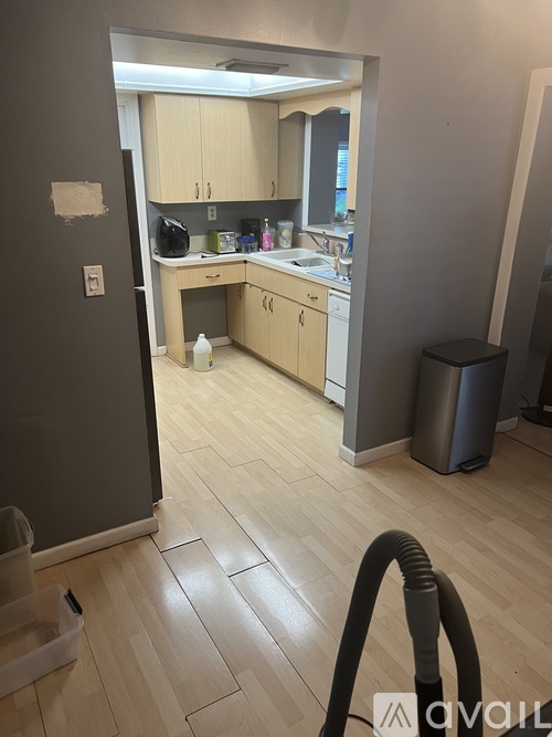 2030 NW 27th Ln 3 Beds Single Family Home for Rent - Photo gallery 2