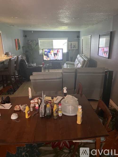 2030 NW 27th Ln 3 Beds Single Family Home for Rent - Photo gallery 5