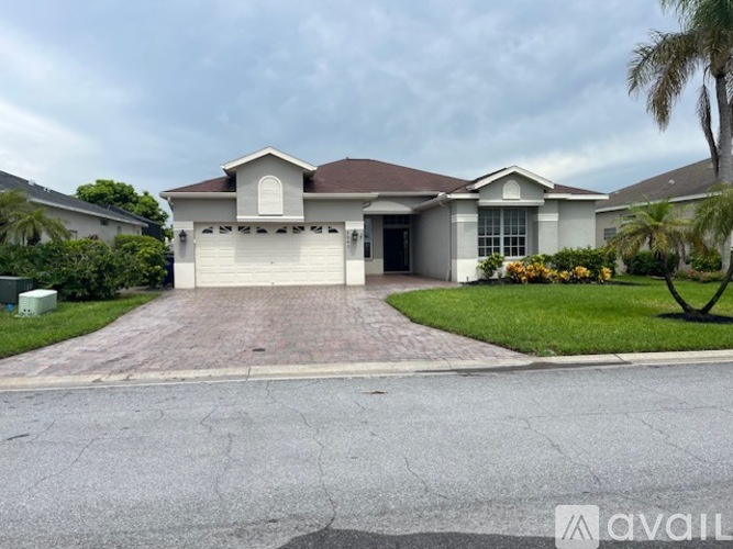 5041 47th Street West 3 Beds Single Family Home for Rent - Photo gallery 1