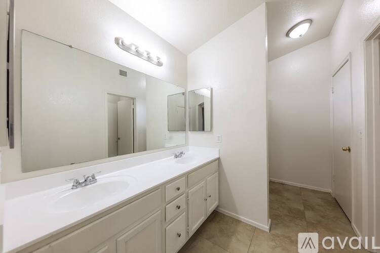 5305 Irving Ave N 2 Beds Single Family Home for Rent - Photo gallery 3