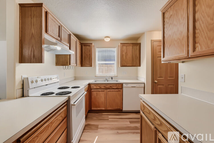 169 NE Skylar St. 3 Beds Single Family Home for Rent - Photo gallery 3