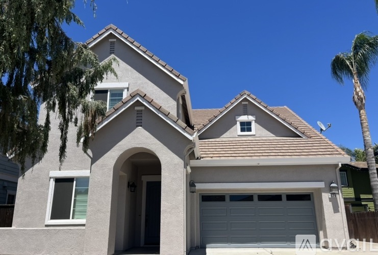 1679 Whispering Wind Drive 5 Beds Single Family Home for Rent - Photo gallery 1