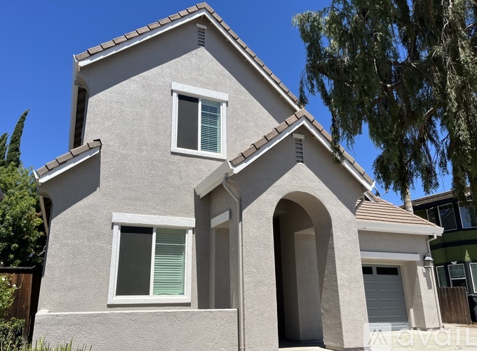 1679 Whispering Wind Drive 5 Beds Single Family Home for Rent - Photo gallery 3