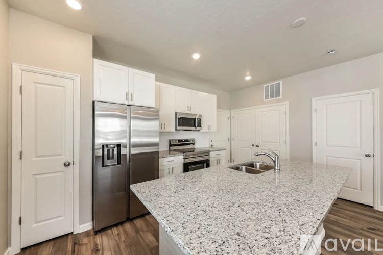 252 E Harker Creek St 3 Beds Single Family Home for Rent - Photo gallery 3