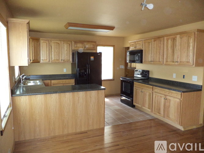 1014 Grandview Avenue 3 Beds Single Family Home for Rent - Photo gallery 4