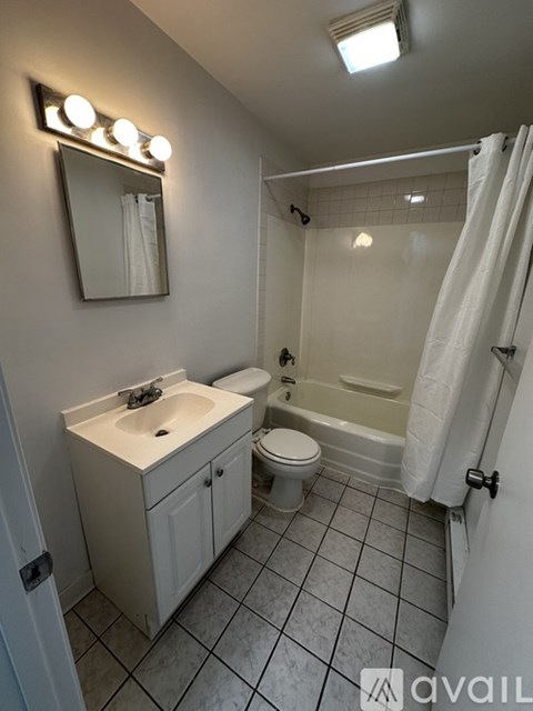 15 Patrick Henry Street 2 Beds Apartment for Rent