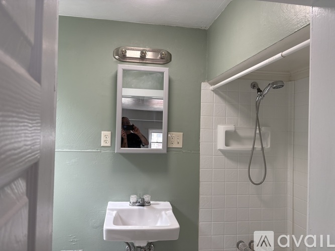 230 E Fairview Ave 2 Beds Apartment for Rent - Photo gallery 1