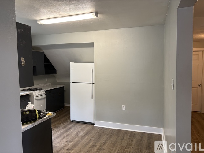 230 E Fairview Ave 2 Beds Apartment for Rent - Photo gallery 2