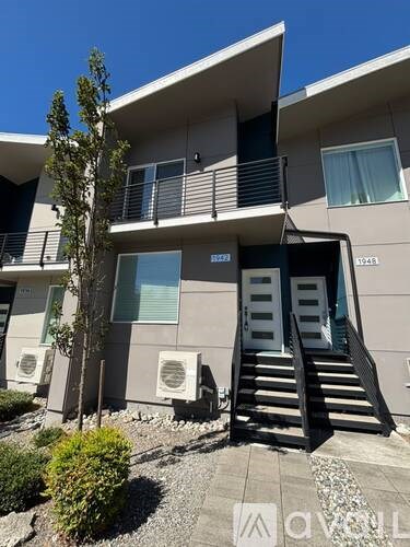 1942 Northeast 7Th Court 2 Beds Apartment for Rent