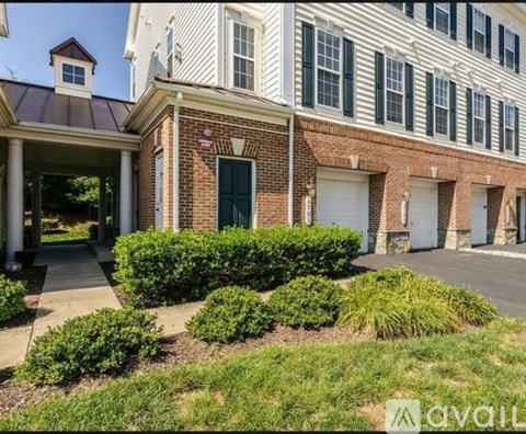 6783 Hampton Bay Ln 3 Beds Apartment for Rent